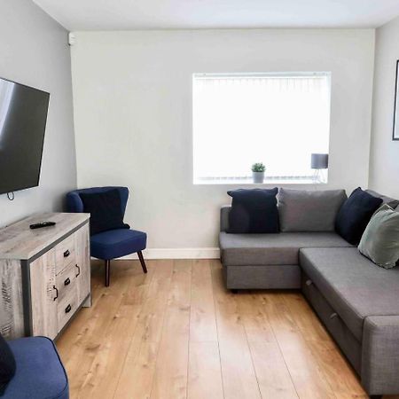 Comfortable And Convenient 3 Bedroom House With Parking Handsworth Esterno foto
