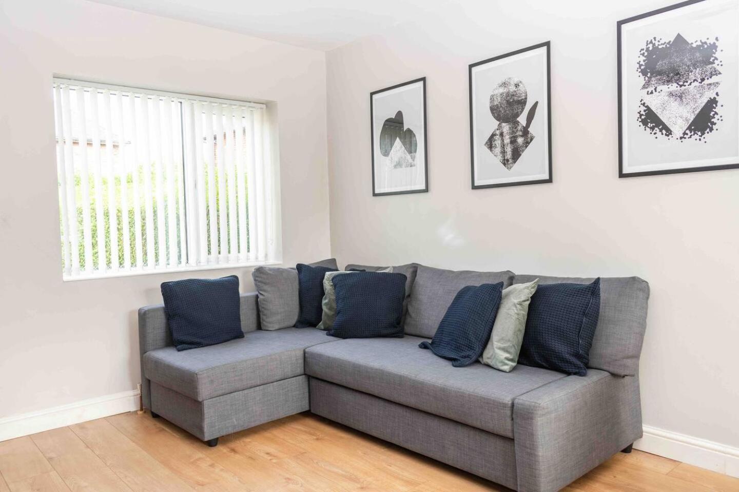 Comfortable And Convenient 3 Bedroom House With Parking Handsworth Esterno foto